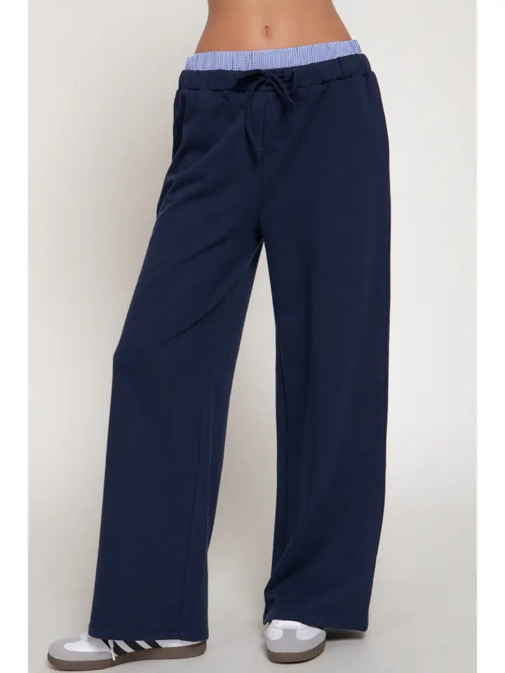 Long Sleeve Sweatshirt and Pants with Contrasting Check Panel