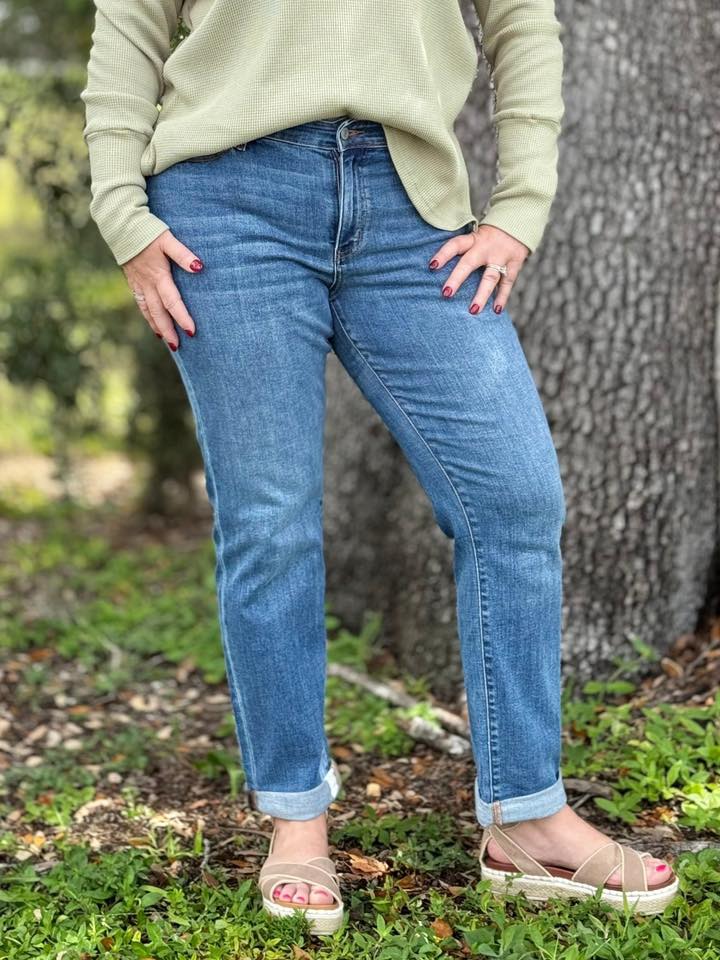 Judy Blue Blind Date Boyfriend Jeans